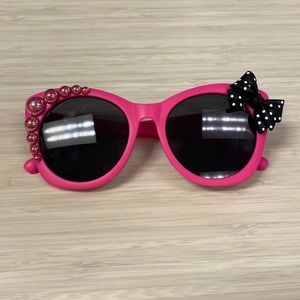 Little girls Hot pink sunglasses w bow